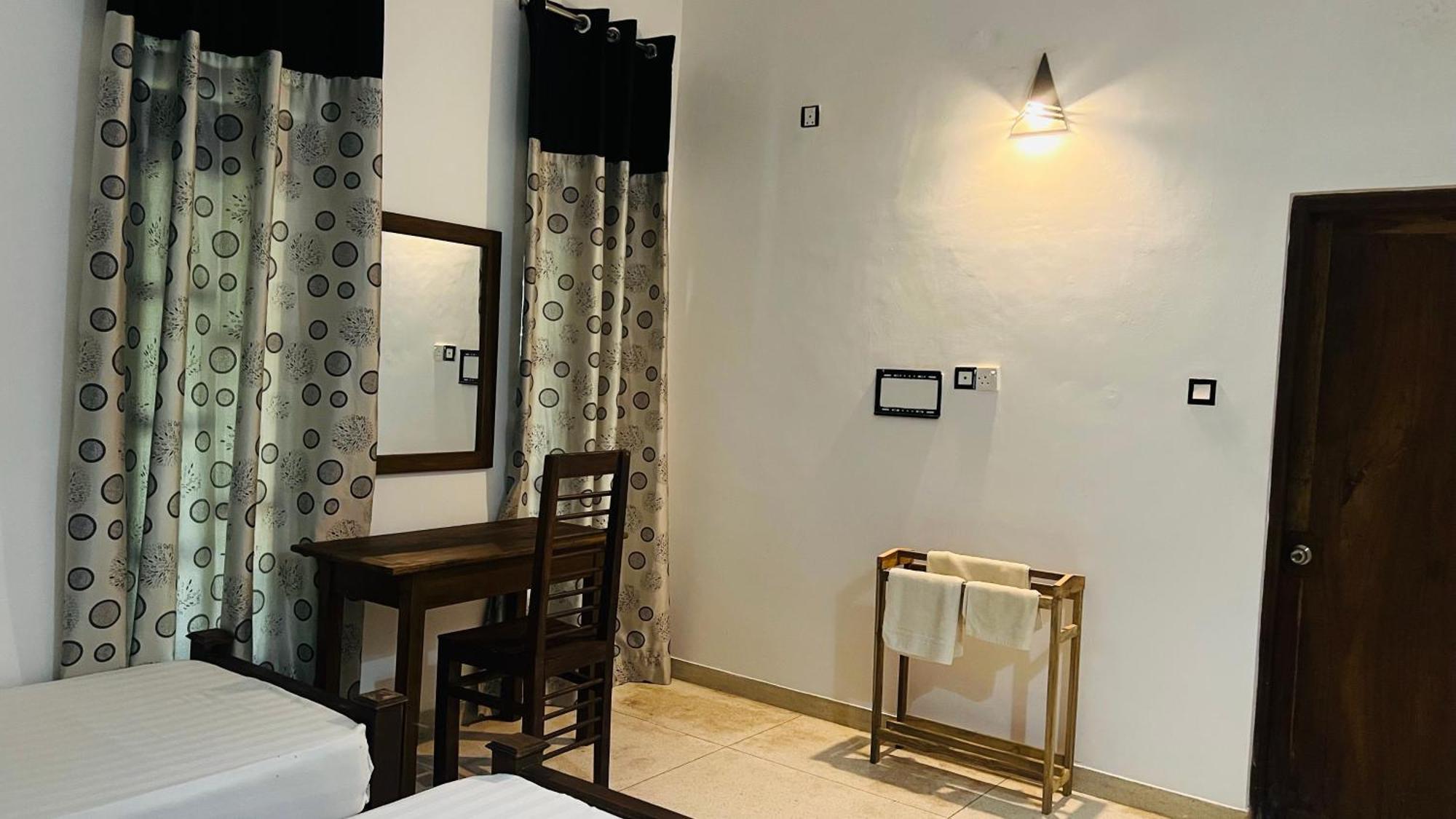 Kingfisher Resort & Retreat Sigiriya Esterno foto
