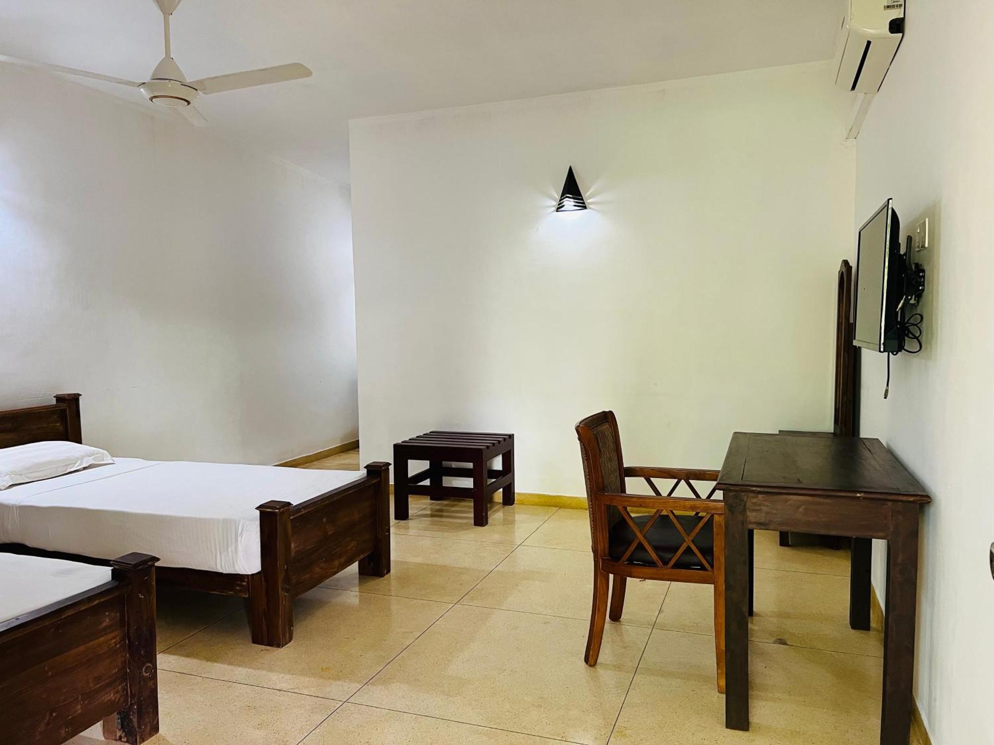 Kingfisher Resort & Retreat Sigiriya Esterno foto