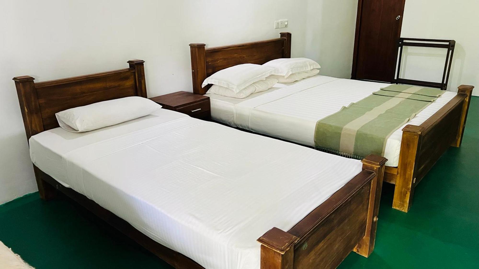 Kingfisher Resort & Retreat Sigiriya Esterno foto