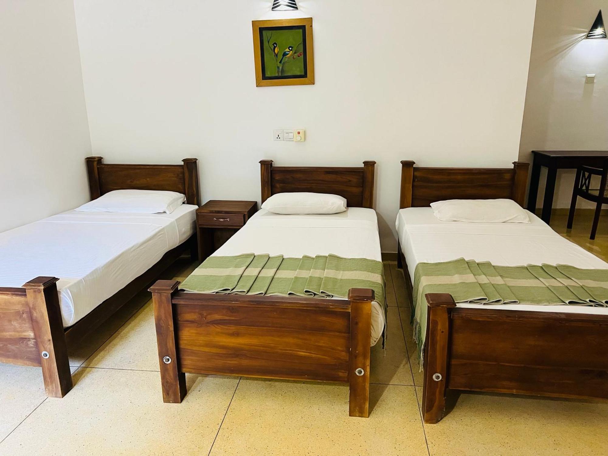 Kingfisher Resort & Retreat Sigiriya Esterno foto