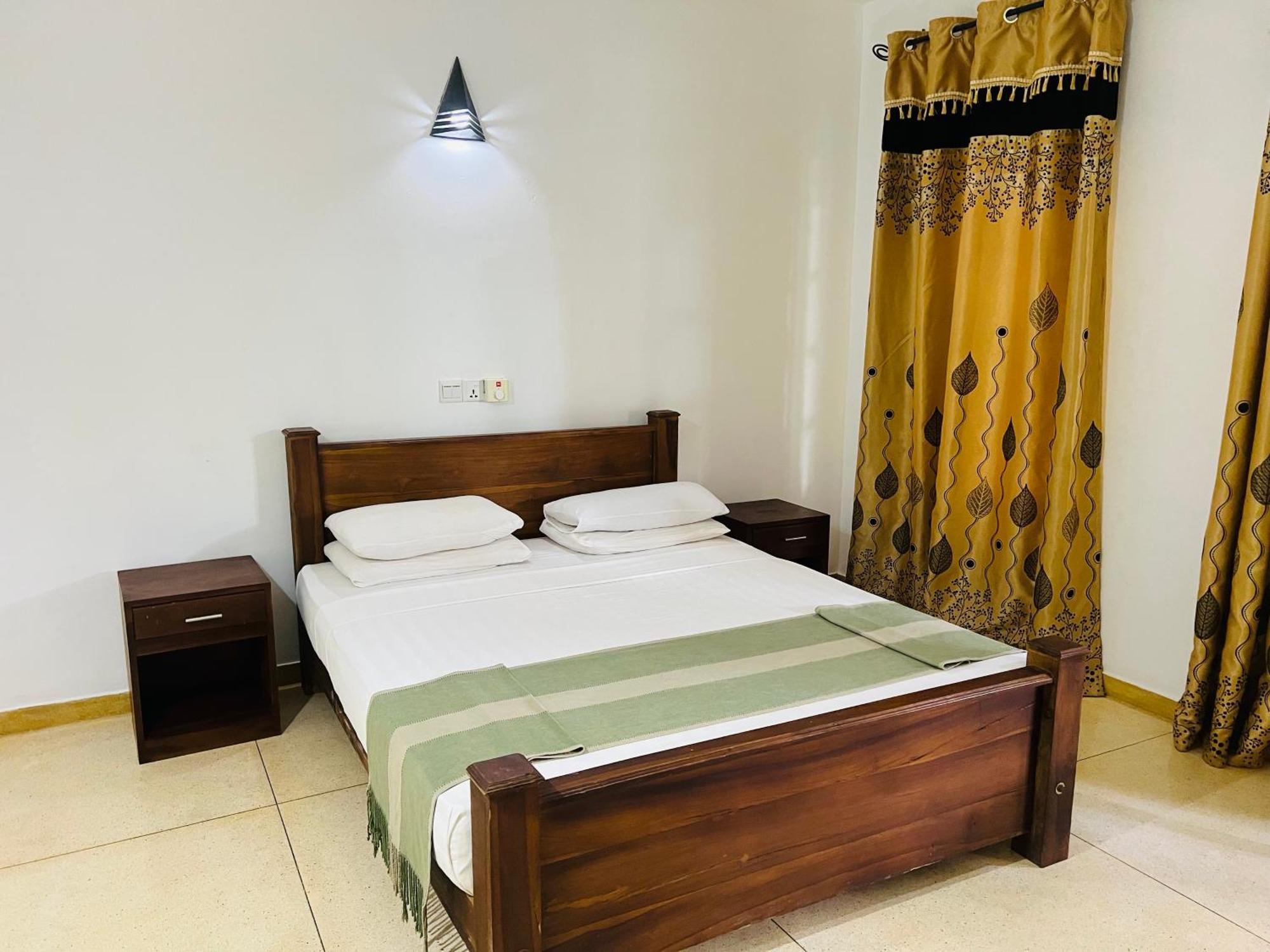 Kingfisher Resort & Retreat Sigiriya Esterno foto