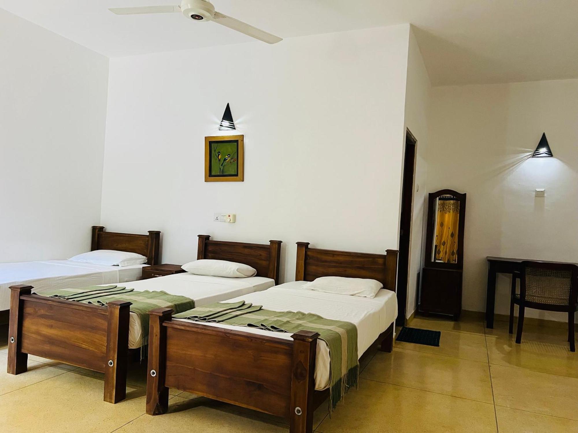 Kingfisher Resort & Retreat Sigiriya Esterno foto
