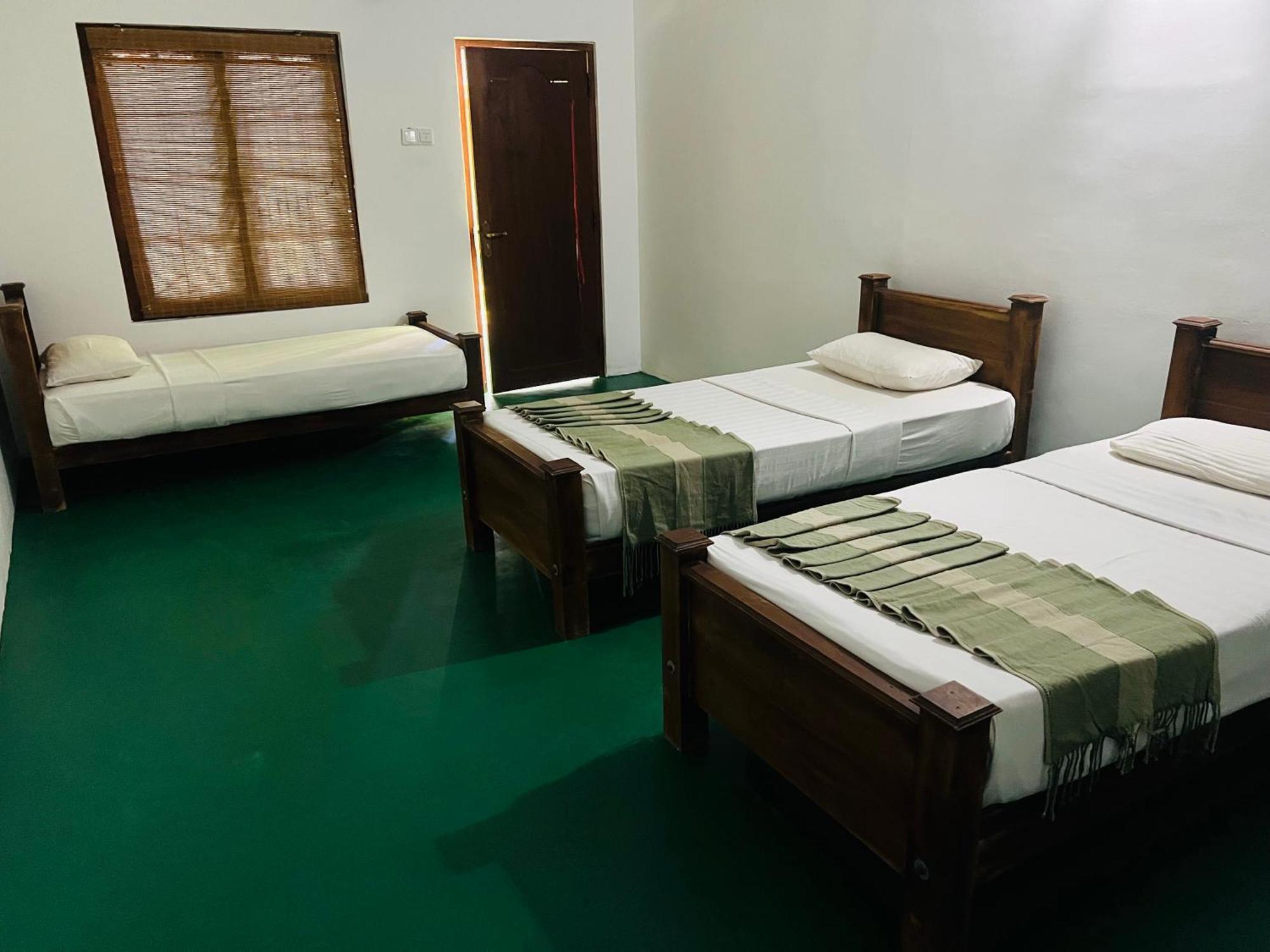 Kingfisher Resort & Retreat Sigiriya Esterno foto